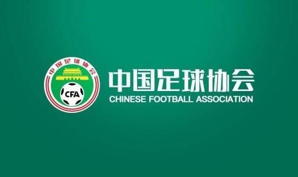 不过在意甲联赛却一直没能进入前四，本赛季目前为止罗马在意甲积分榜落后欧冠区3分。